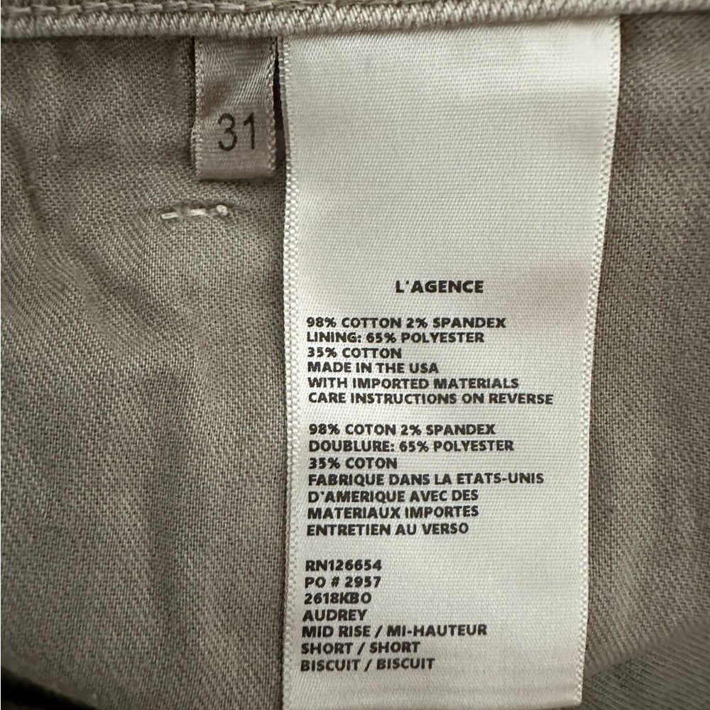 NWT L’AGENCE Audrey Mid-Rise Raw Hem Cut-Off Shorts Size 31 Biscuit Neutral - Picture 3 of 11